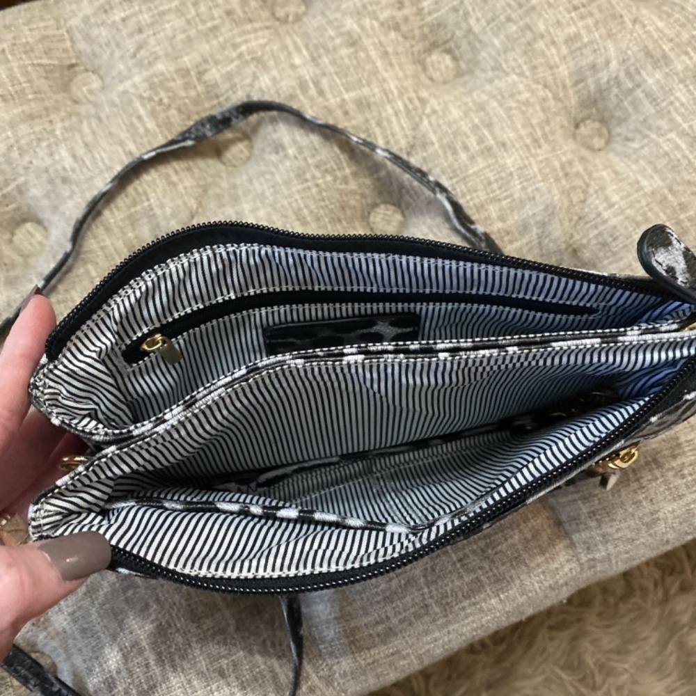 Purse - Picture 2 of 2